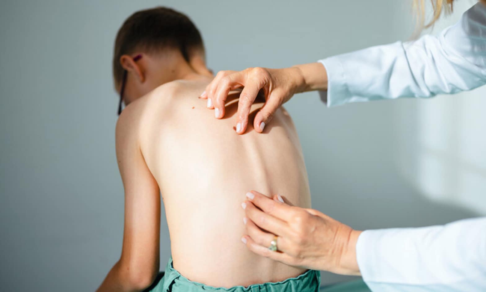 How to Keep Your Spine Healthy, Prevent Damage, and Avoid the Pain Others Experience